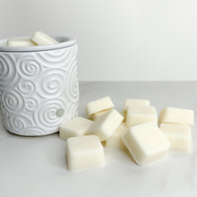 Load image into Gallery viewer, Black Raspberry Vanilla Wax Melts

